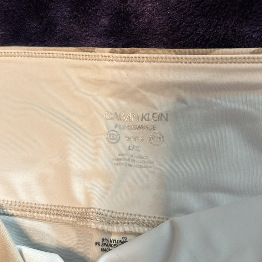 Tan camo Calvin Klein Performance bike shorts - Picture 2 of 5